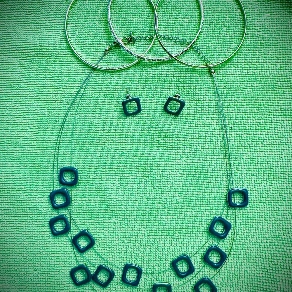 Fashion Beaded Square Accent Necklace & Earring Set - Teal
